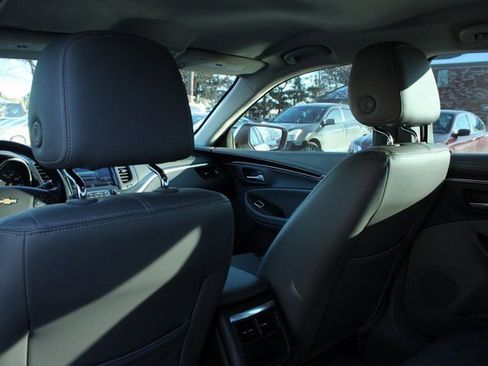 Used 2019 Chevrolet Impala LT image 21