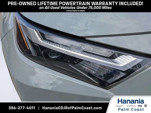 Used 2022 Toyota RAV4 XLE w/ Convenience Package FWD image 9