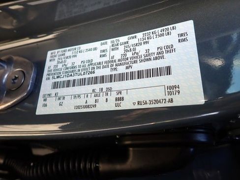 New 2026 Lincoln Corsair Premiere image 23