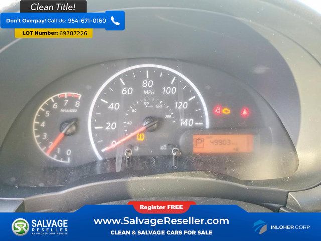 Used 2015 Nissan Versa S Plus FWD image 12