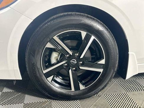 Certified 2025 Nissan Sentra SV FWD image 27