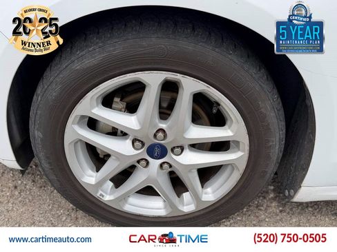 Used 2014 Ford Fusion SE FWD image 5