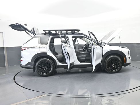 New 2026 Mitsubishi Outlander Trail Edition image 73