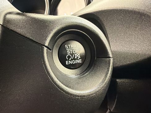 Used 2017 FIAT 500X Trekking FWD image 25