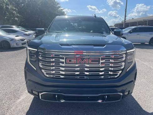 Used 2024 GMC Sierra 1500 Denali w/ Technology Package AWD/4WD image 6