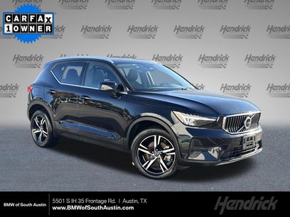 Used 2025 Volvo XC40 B5 Core