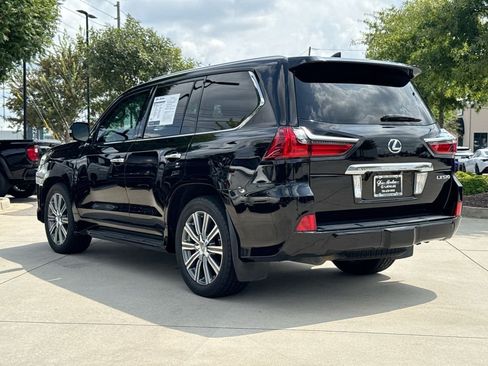 Used 2017 Lexus LX 570 4WD w/ Luxury Package image 6