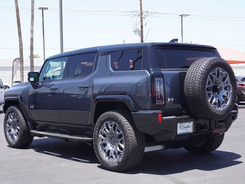 Certified 2025 GMC Hummer EV 3X AWD/4WD image 3