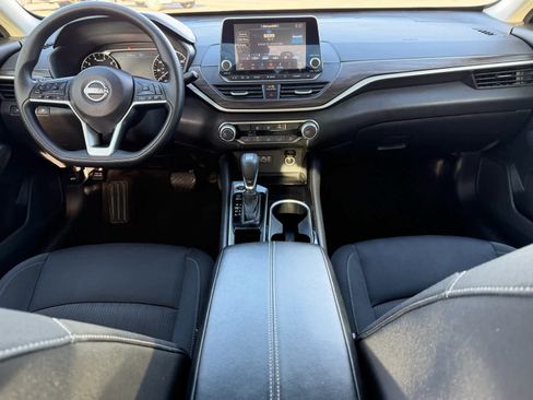 Certified 2024 Nissan Altima 2.5 SV image 16