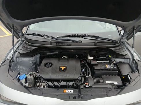 Certified 2025 Kia Soul LX w/ LX Technology Package FWD image 24