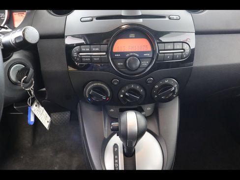Used 2012 MAZDA MAZDA2 Touring image 25