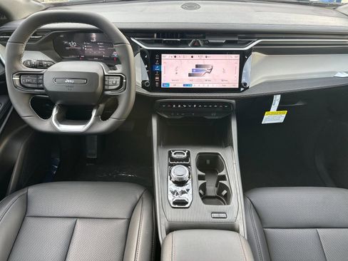 New 2026 Jeep Cherokee Limited image 13