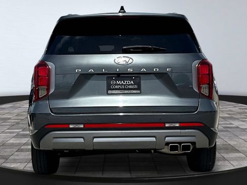 Used 2024 Hyundai Palisade SEL FWD image 6