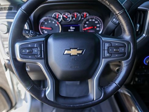 Used 2022 Chevrolet Silverado 2500 LT w/ Convenience Package image 12