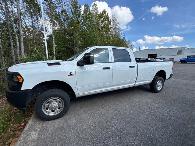 Used 2024 RAM 2500 Tradesman w/ Cold Weather Group AWD/4WD image 7