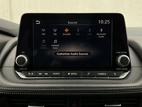 Used 2025 Nissan Rogue SV image 30