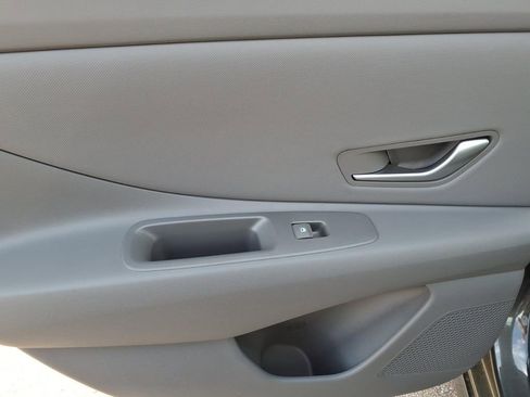 New 2026 Hyundai Elantra SEL Sport Premium FWD image 9