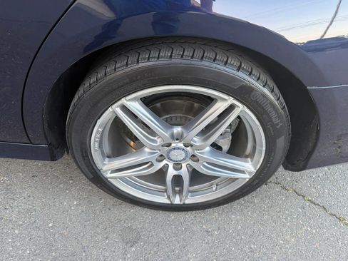 Used 2017 Mercedes-Benz E 300 image 31