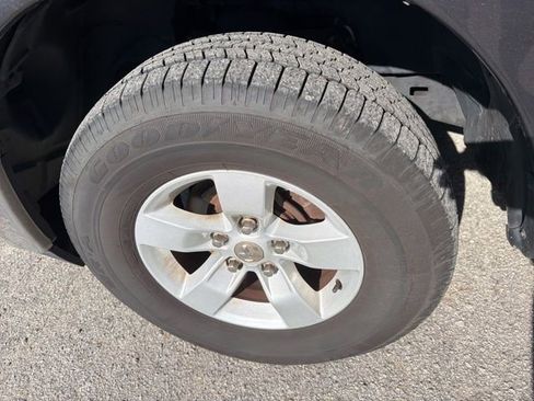 Used 2016 RAM 1500 Classic SLT image 20