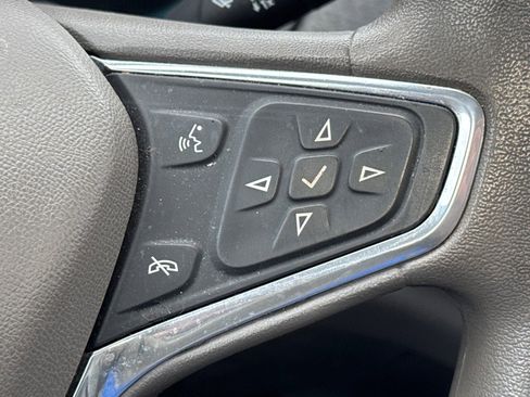 Used 2016 Chevrolet Malibu L image 13