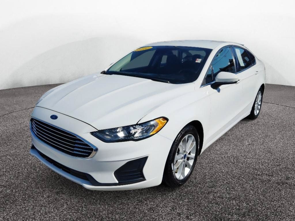 Used 2020 Ford Fusion SE FWD image 3