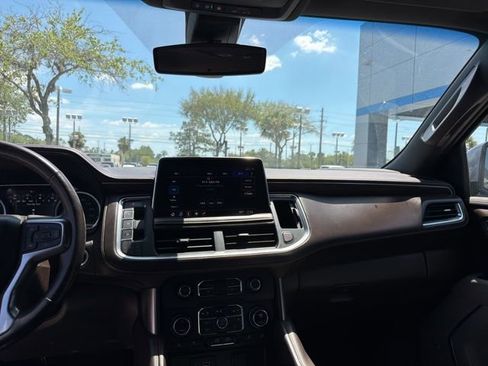 Used 2021 Chevrolet Suburban Z71 w/ Z71 Off-Road Package image 11