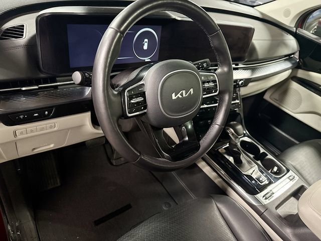 Used 2024 Kia Carnival SX Prestige FWD image 9