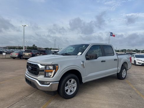 Used 2023 Ford F150 XLT RWD image 7