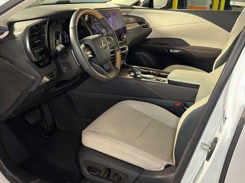 Used 2024 Lexus RX 350 Premium w/ Accessory Package (K3) AWD/4WD image 21