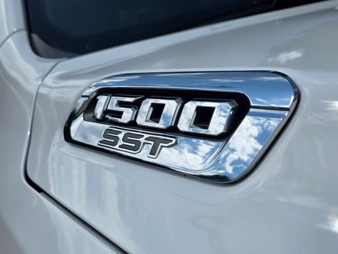 Used 2025 RAM 1500 Big Horn AWD/4WD image 25