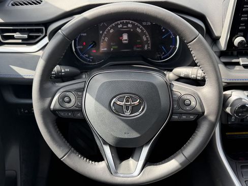 Used 2021 Toyota RAV4 XSE AWD/4WD image 15