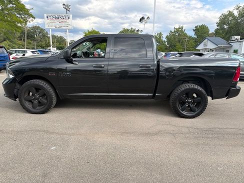 Used 2018 RAM 1500 Express w/ Wheel & Sound Group AWD/4WD image 7