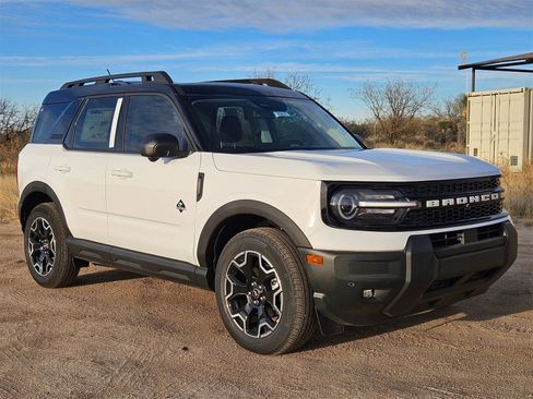 New 2025 Ford Bronco Sport Outer Banks w/ Outer Banks Tech Package+ image 3