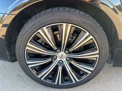 Used 2024 Volvo S90 B6 Plus image 11