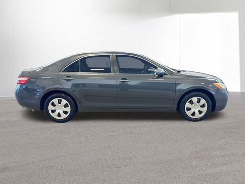 Used 2009 Toyota Camry LE image 33