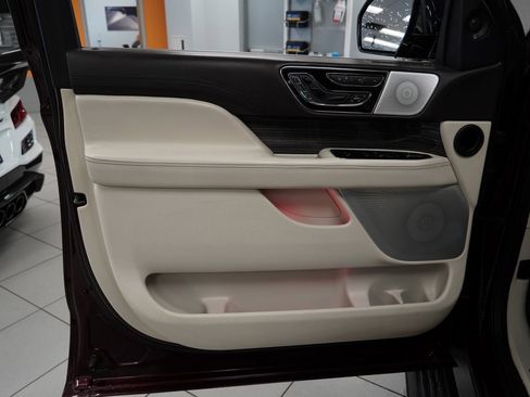 Used 2018 Lincoln Navigator Black Label image 5