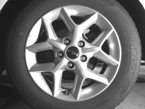 Used 2025 Kia Soul LX w/ LX Technology Package FWD image 14