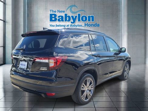 Used 2022 Honda Pilot Sport image 4