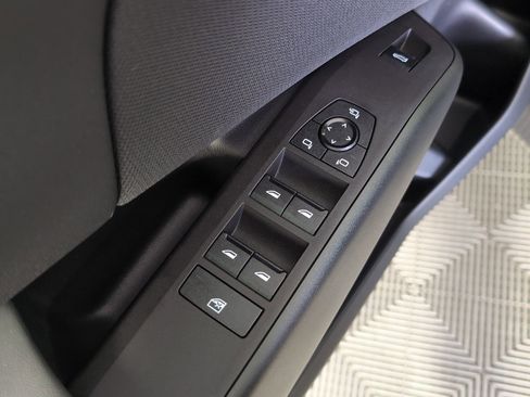 Used 2025 BMW X3 xDrive30i w/ Convenience Package image 10