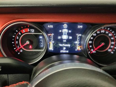 Used 2021 Jeep Gladiator Rubicon w/ LED Lighting Group AWD/4WD image 13