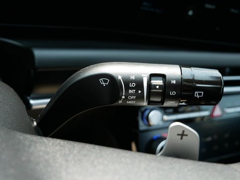 Certified 2026 Hyundai Tucson Blue SE AWD/4WD image 29