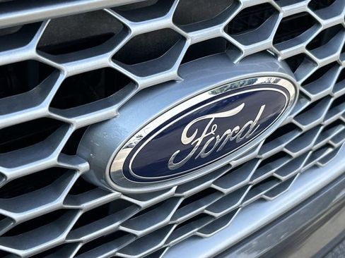 Certified 2024 Ford Edge SEL w/ Convenience Package AWD/4WD image 5