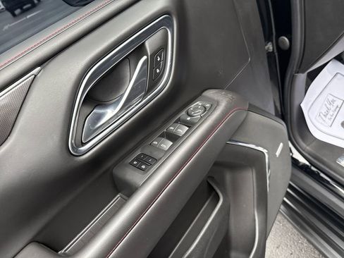 Used 2023 Chevrolet Suburban RST image 14