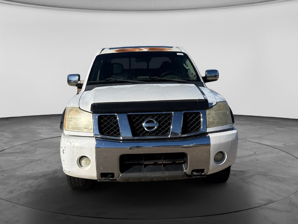 Used 2004 Nissan Titan LE w/ (NAV) Nissan Navigation Pkg AWD/4WD image 2
