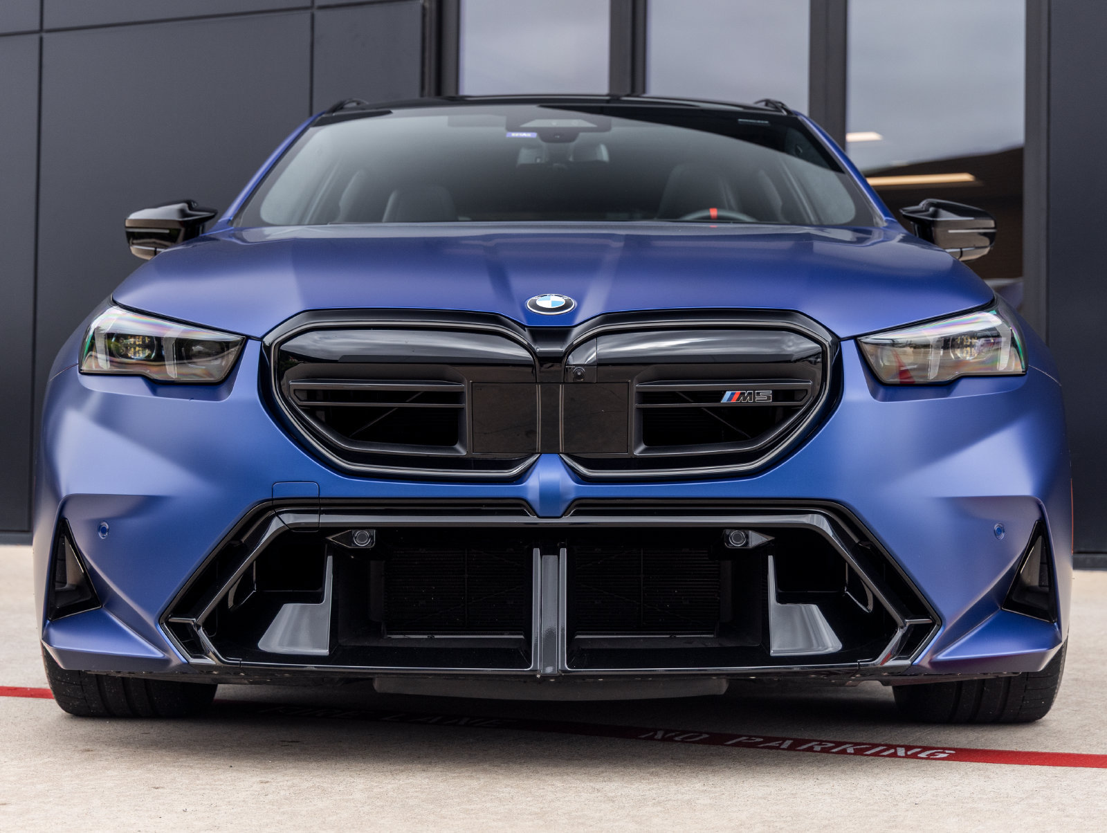 Used 2026 BMW M5 Touring AWD/4WD image 4