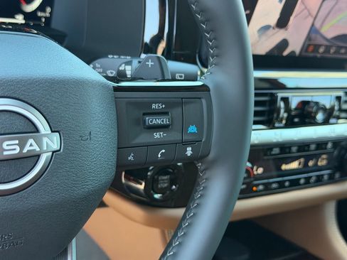 New 2026 Nissan Pathfinder Platinum AWD/4WD image 24
