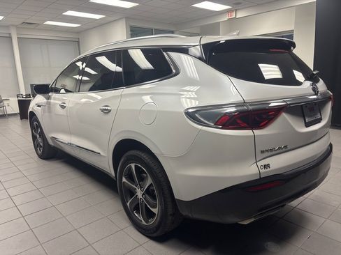 Used 2022 Buick Enclave Essence w/ Experience Buick Package image 7
