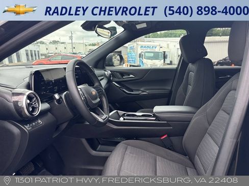 Certified 2025 Chevrolet Equinox LT AWD/4WD image 3