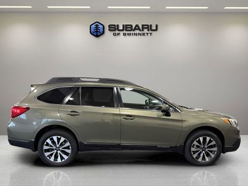 Used 2017 Subaru Outback 2.5i Limited image 6