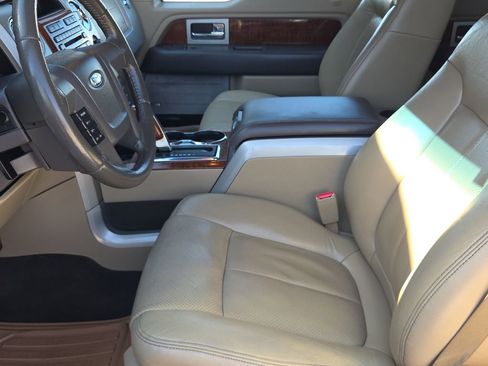 Used 2010 Ford F150 Lariat image 17